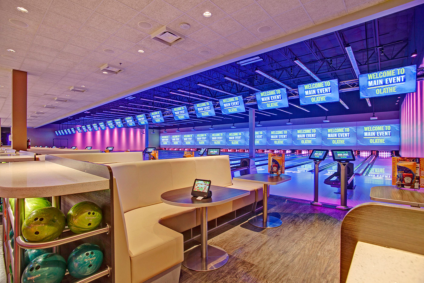 entertainment-venue-photography Entertainment venue photography and Google Business Tours for gaming and bowling centers