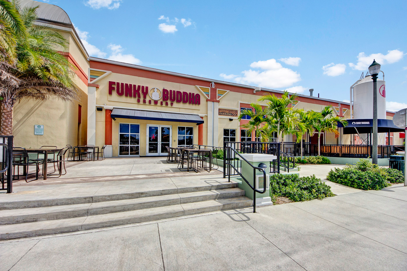 Restaurant storefront exterior nationwide photography